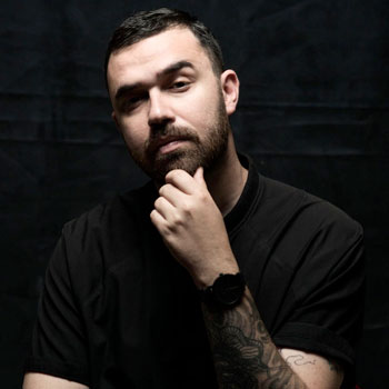 Claver Gold: biografia ufficiale, discografia aggiornata, video e contatti