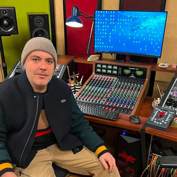 D-Ross: biografia ufficiale, discografia aggiornata, video e contatti